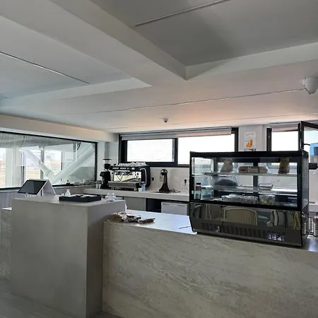 Applegym Sports Centre * Λατσιά